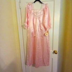 NWT Vintage pastel pink nightgown with lace and embroidered floral detail